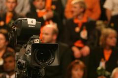 Levá strana publika byla oranžová