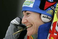 Švédce se v čele poháru líbí