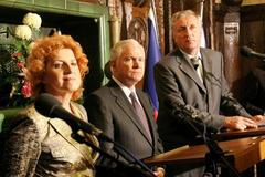 Vlasta Parkanová, Robert M. Gates a Mirek Topolánek