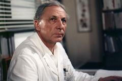 Nemocnice na kraji města