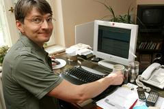 Jan Svěrák odpovídá ze svojí kanceláře