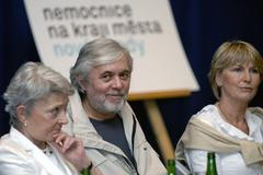 Nemocnice na kraji města 3 - tisková konference