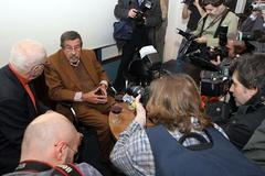 gunter grass peeling the onion