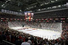 Devils otevřeli novou arénu