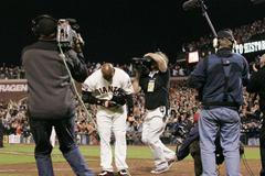 Bondsův homerun a velké haló