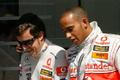 Fernando Alonso a Lewis Hamilton
