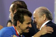 Dunga a Sepp Blatter po finále Copa América