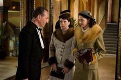 Tatiana Vilhelmová a Klára Issová ve filmu Operace Silver A