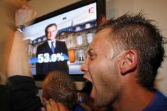 Sarkozy zvítězil