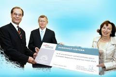 Charitativní aukce počítačů s podpisem Václava Klause