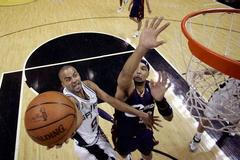 San Antonio - Cleveland: Parker a Gooden
