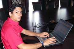 Volant vyměnil za klávesnici