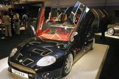 Autosalon v Los Angeles: Spyker C8 Laviolette