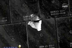 Trhlina v raketoplánu Endeavour