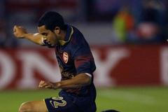 David Hubáček v souboji s Walcottem