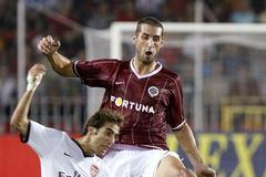 Sparta - Arsenal: L. Došek a Flamini