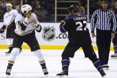Anaheim - LA Kings: Parros, Thornton