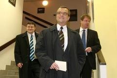 Kalousek přichází na klub