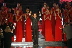 Návrhář Valentino se loučil se světem módy