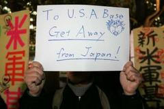 Tokio - Protest proti základnám USA