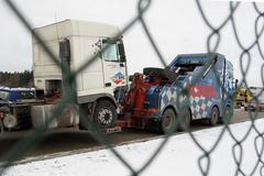 Vraky po havárii na D1