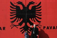 Kosovo-obří vlajka