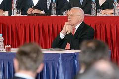 Volba prezidenta, druhý den, 1. volba