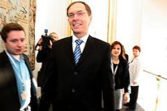 Volba prezidenta, druhý den, 1. volba