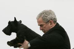 George Bush a Barney