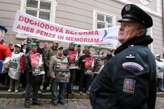 Demonstrace - odbory - důchodová reforma