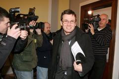 Ondřej Liška odchází z jednání vlády