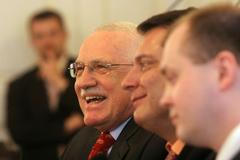 Václav Klaus na klubu poslanců ČSSD