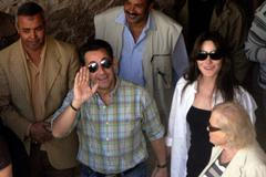 Sarkozy na výletě s přítelkyní