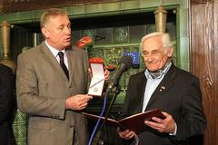 Milan Paumer byl Mirkem Topolánkem vyznamenán