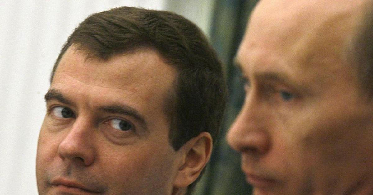 Zdříml si při Putinově projevu, sliboval porážku nepřátel Ruska, a nakonec Medveděv odjel s prázdnou