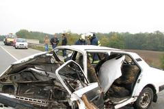 Ze stodvacítky zbyla jen hromada šrotu.