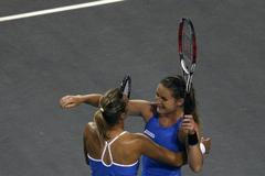 Iveta Benešová, Květa Peschkeová