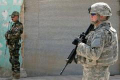 Americký a irácký voják