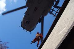 Záchranáři na komíně