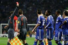 Chelsea a vyloučený Drogba