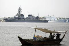 Japonská válečná loď Sazanami kotví v Čan-ťiangu