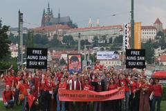 Přání Aun Schan Su Ťij z Prahy