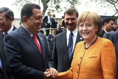 Chávez a Merkelová