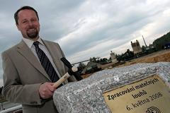 Těžba uranu - zpracování matečných louhů