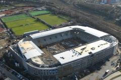 Slávistický stadion Eden je před dokončením