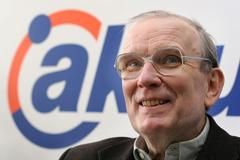 Pavel Chráska, ředitel Ústavu fyziky plazmatu