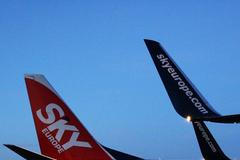 Boeing 737 společnosti Sky Europe na letišti Ruzyně