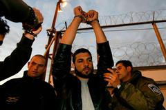 Propuštění 429 palestinských vězňů. Listopad 2007.