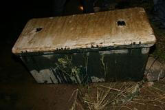 Truhla s mrtvolou na Orlické přehradě