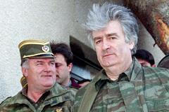 Radovan Karadžič a Ratko Mladič